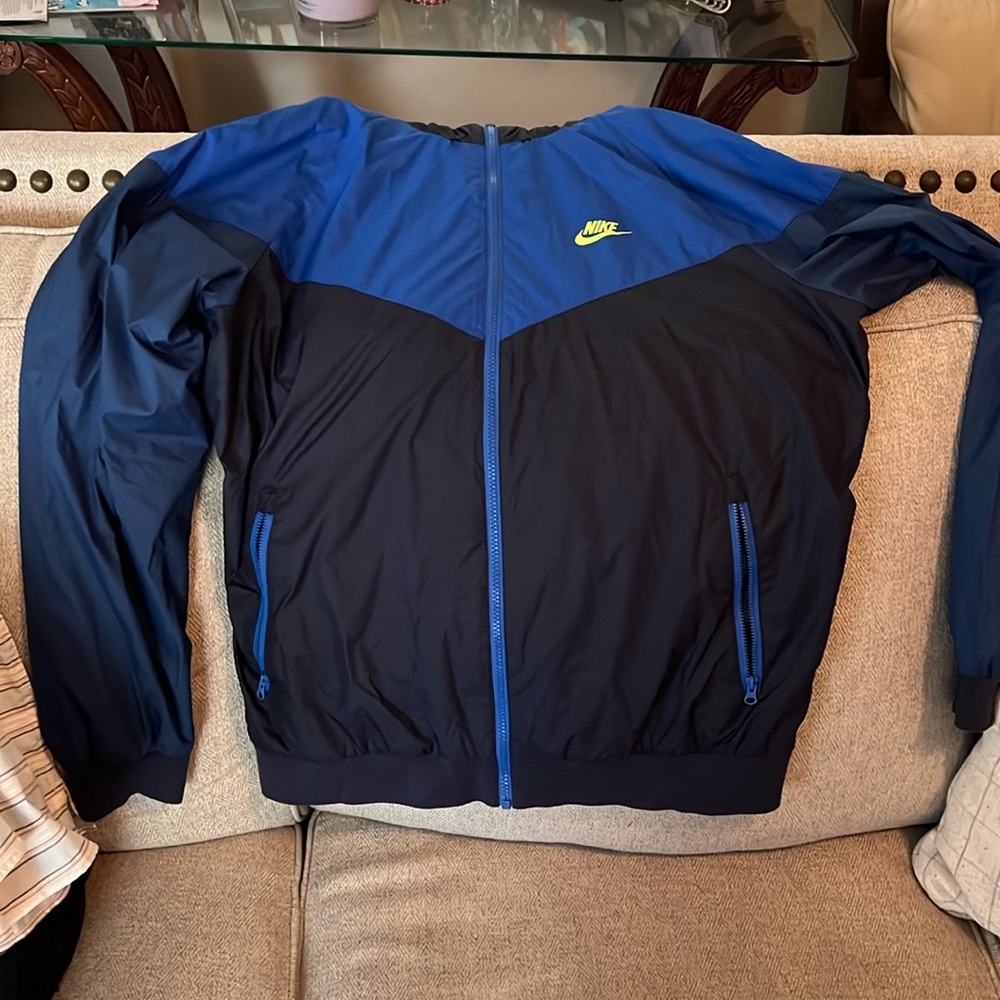 Blue nike windbreaker
